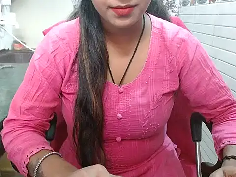 LovingPihu online show from 10-19-25, 05:10