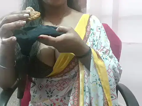 LovingPihu online show from 03-21-25, 08:50