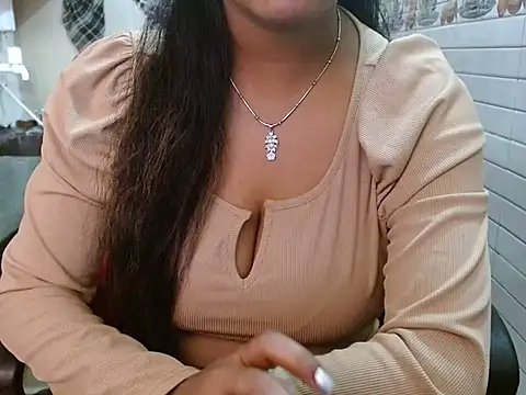 LovingPihu online show from 02-11-26, 05:40