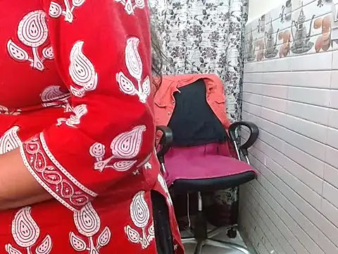 LovingPihu online show from 02-20-26, 06:10