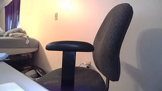 TrevorSteele online show from 11-17-25, 10:36