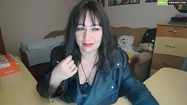 Snapshot of Lucretia_Goldi_ chatting on 03-19-25, 12:37 Lucretia Goldi online show from 03-19-25, 12:37