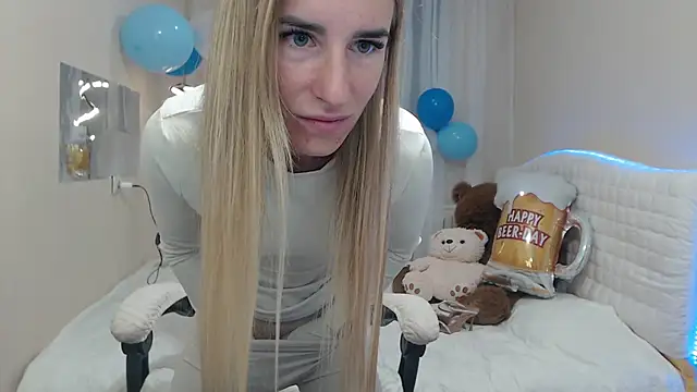 Snapshot of DeboraHorny chatting on 09-18-25, 06:05 DeboraHorny online show from 09-18-25, 06:05
