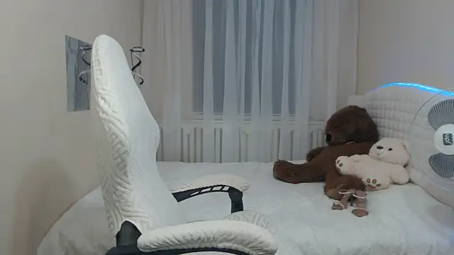 Snapshot of DeboraHorny chatting on 09-11-25, 06:02 DeboraHorny online show from 09-11-25, 06:02