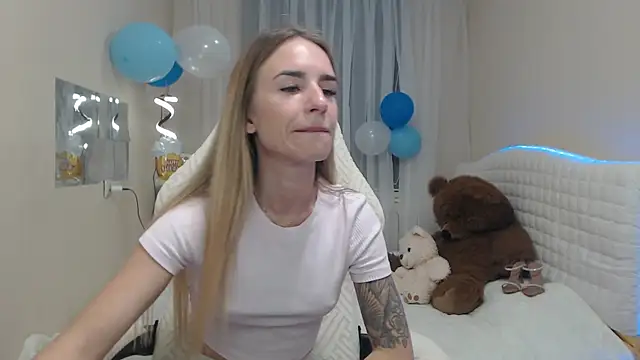 Snapshot of DeboraHorny chatting on 09-27-25, 05:57 DeboraHorny online show from 09-27-25, 05:57