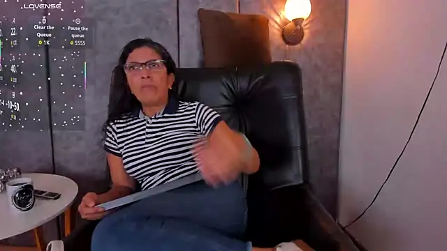 Keyla Milf online show from 06-10-26, 08:32