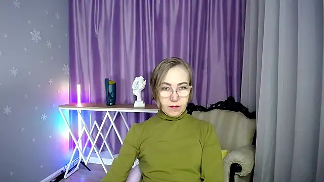 queen a n i online show from 11-23-25, 10:14