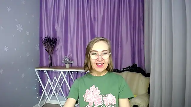 Snapshot of queen_a_n_i chatting on 05-07-26, 06:39 queen a n i online show from 05-07-26, 06:39
