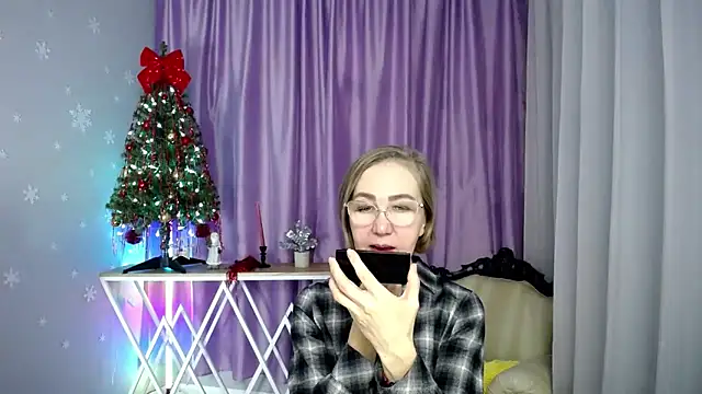 queen a n i online show from 01-15-26, 10:40