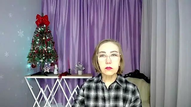 Snapshot of queen_a_n_i chatting on 02-26-26, 07:08 queen a n i online show from 02-26-26, 07:08