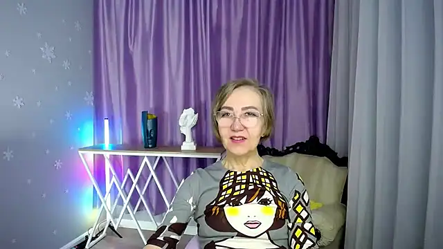 queen a n i online show from 10-30-25, 09:40