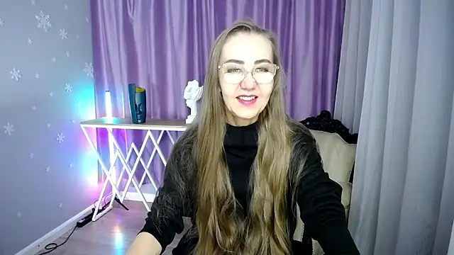 Snapshot of queen_a_n_i chatting on 09-26-25, 08:54 queen a n i online show from 09-26-25, 08:54
