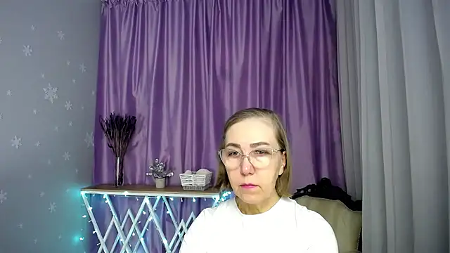 queen a n i online show from 03-30-26, 08:27