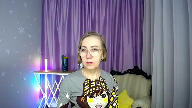 queen a n i online show from 11-16-25, 11:37