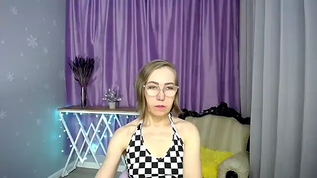 queen a n i online show from 04-14-26, 08:30