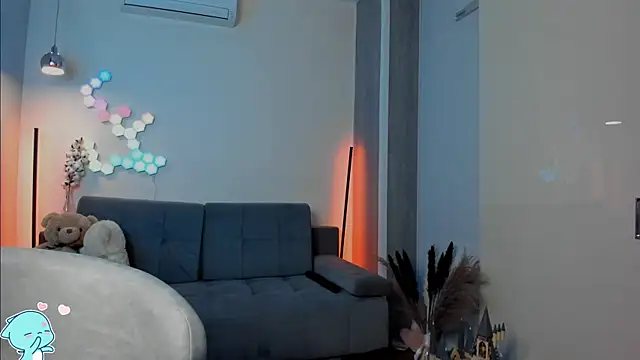 victorias world online show from 12-14-24, 12:01