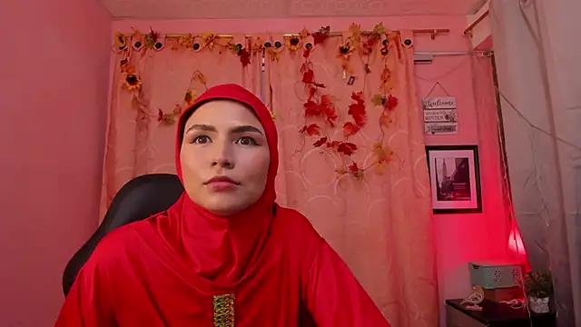 Snapshot of DarshaKhemu chatting on 09-12-25, 09:14 DarshaKhemu online show from 09-12-25, 09:14