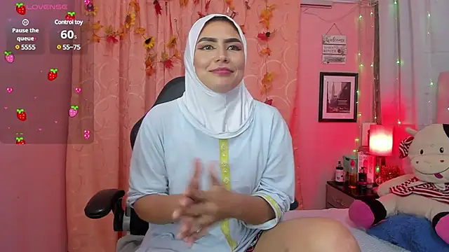 Snapshot of DarshaKhemu chatting on 02-14-25, 03:00 DarshaKhemu online show from 02-14-25, 03:00