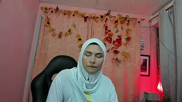 Snapshot of DarshaKhemu chatting on 09-15-25, 09:26 DarshaKhemu online show from 09-15-25, 09:26