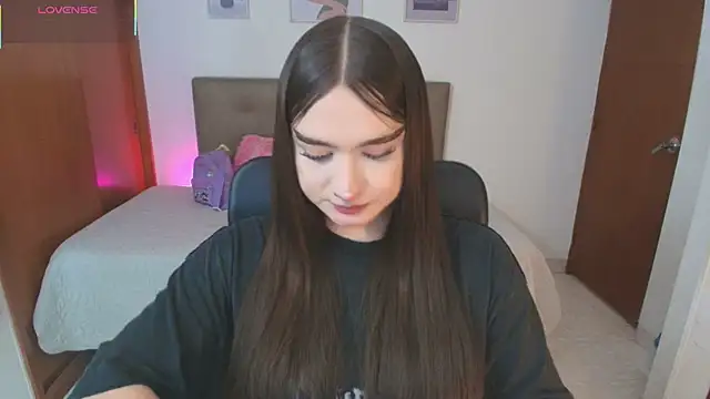 Miley Baker online show from 04-06-26, 04:30