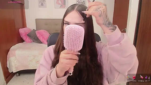 Miley Baker online show from 11-21-25, 01:10