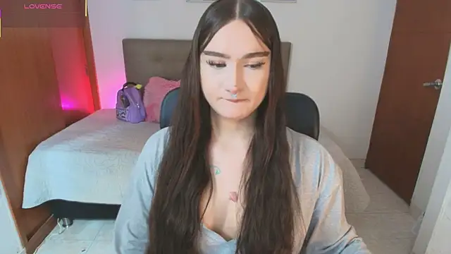 Miley Baker online show from 04-17-26, 01:36