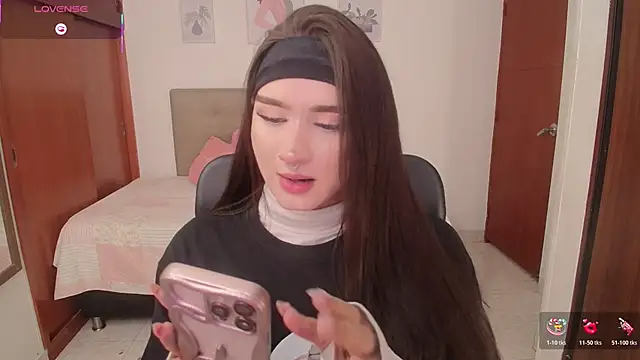 Miley Baker online show from 12-19-25, 03:47