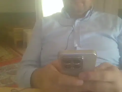 Snapshot of baygizemliadam chatting on 05-17-26, 03:45 baygizemliadam online show from 05-17-26, 03:45