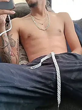 Yanwoods420 online show from 06-25-26, 01:38