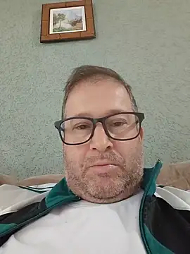 Snapshot of tavio1 chatting on 05-30-26, 08:03 tavio1 online show from 05-30-26, 08:03