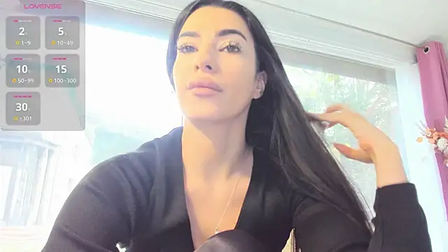 Naila18 online show from 10-18-25, 07:21