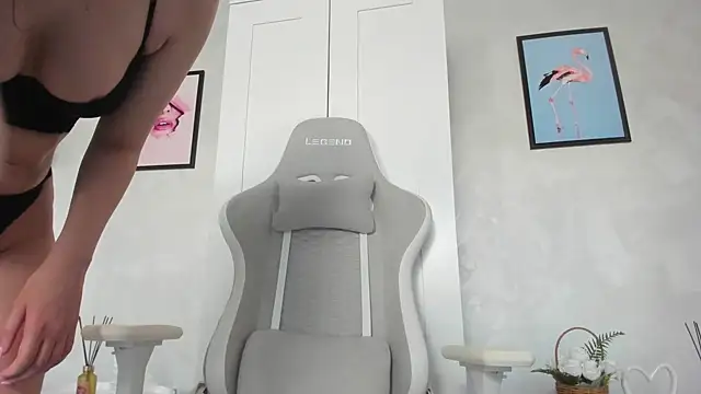 Naila18 online show from 03-07-25, 07:08