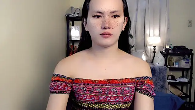 Snapshot of beatrice_21 chatting on 09-22-25, 04:29 beatrice 21 online show from 09-22-25, 04:29