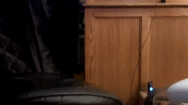 Snapshot of TheHellBilly chatting on 10-05-25, 12:34 TheHellBilly online show from 10-05-25, 12:34