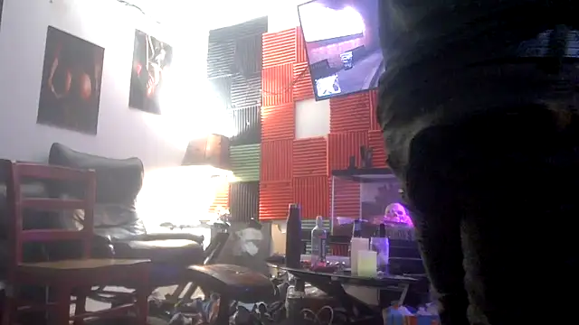 Snapshot of TheHellBilly chatting on 02-10-26, 03:16 TheHellBilly online show from 02-10-26, 03:16