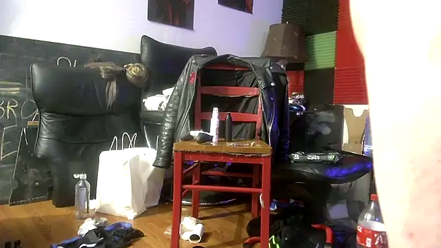 Snapshot of TheHellBilly chatting on 02-08-26, 05:21 TheHellBilly online show from 02-08-26, 05:21