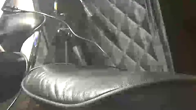 Snapshot of TheHellBilly chatting on 10-03-25, 11:17 TheHellBilly online show from 10-03-25, 11:17