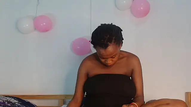 BlondQ2003 online show from 10-24-25, 08:08