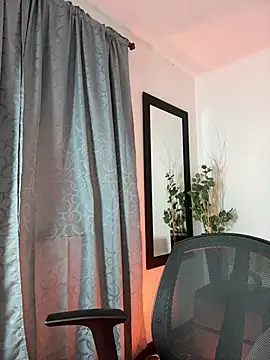 kem hott online show from 03-12-26, 06:50