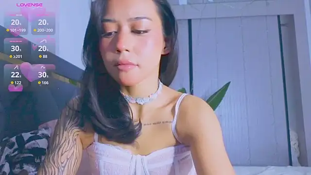 Snapshot of Mia_Tin chatting on 02-06-26, 12:56 Mia Tin online show from 02-06-26, 12:56