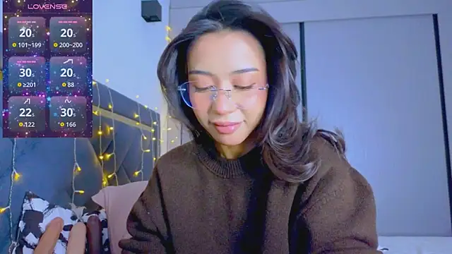 Mia Tin online show from 12-20-25, 05:16