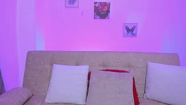 BUUNNY BELLA online show from 06-11-26, 03:25
