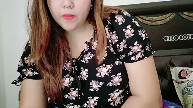 Snapshot of Alisha__Arora chatting on 02-22-25, 09:34 Alisha Arora online show from 02-22-25, 09:34