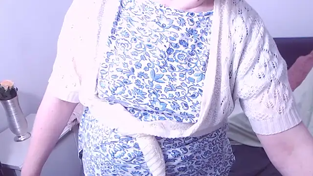 ChristaRose online show from 02-09-26, 12:52