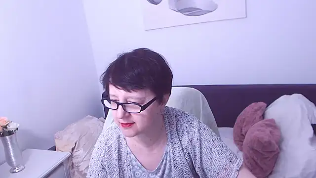 ChristaRose online show from 11-21-25, 04:17