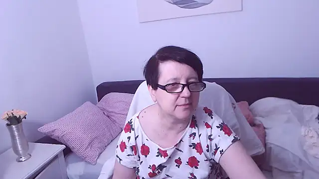 ChristaRose online show from 03-31-26, 05:48