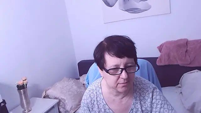 ChristaRose online show from 11-26-25, 07:36