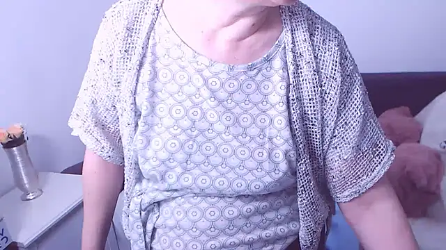 ChristaRose online show from 10-06-25, 03:19