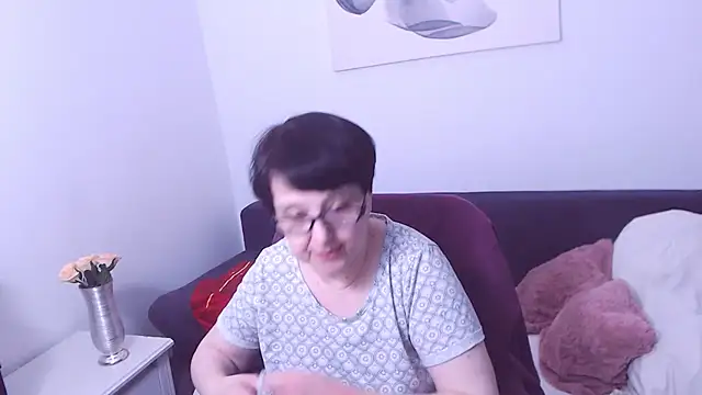 Snapshot of ChristaRose chatting on 05-16-26, 01:37 ChristaRose online show from 05-16-26, 01:37