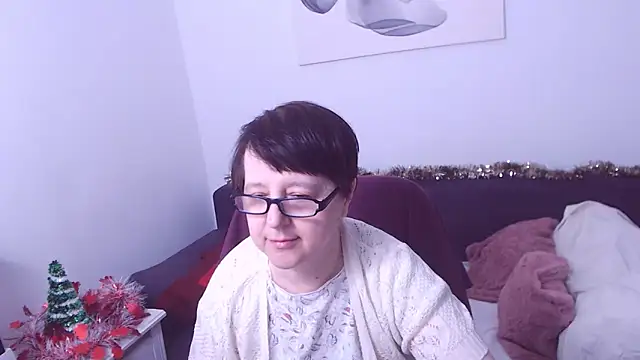 ChristaRose online show from 12-19-25, 02:15